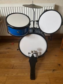 Kids drum kit