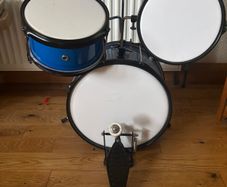 Kids drum kit