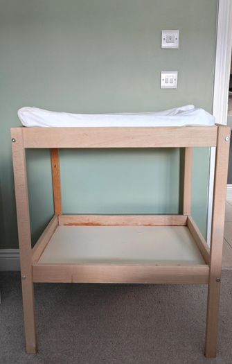 IKEA change table