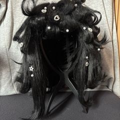 Black wig