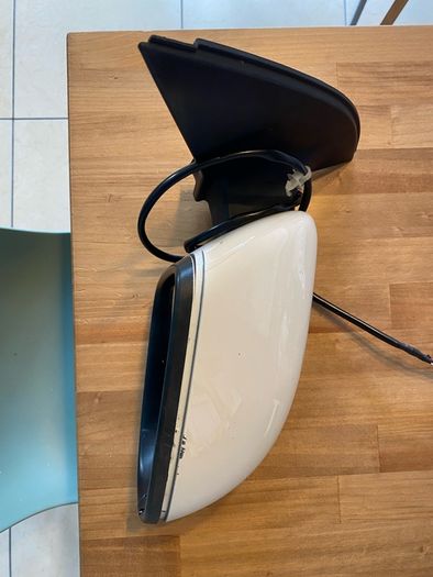 VW wing mirror