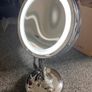 Cosmetic Mirror With Lights Image 2