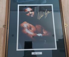 Autographed Mike Tyson 10x8 Photo Nicely Framed (Real Glass) Boxing Memorabilia with COA