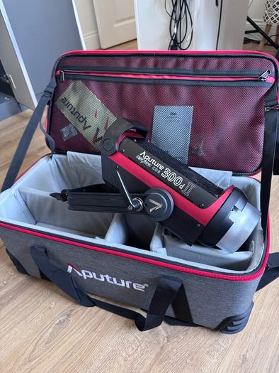 Aputure LS C300d II LED Video Light | Complete Kit | Mint Condition