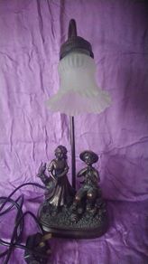 Table lamp