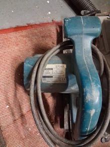 makita 7 inch circular saw.