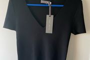 Mint Velvet ribbed black fitted v neck tee size 10