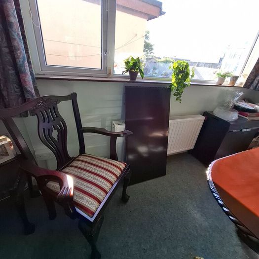 Hand carved Mahogany dinning table with 6 chairs
