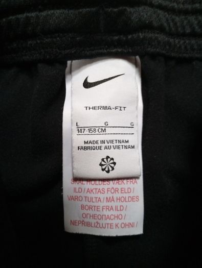 Nike Thermal-Fit Tracksuit (( Immaculate Age 12-13yrs)) Black