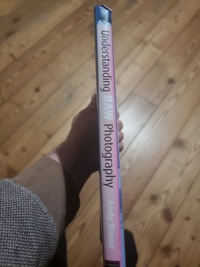 Understanding RAW Photography (Hardcover)