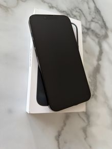iPhone 16e