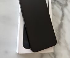 iPhone 16e