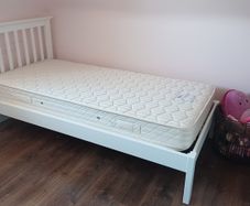 White single bed frame with or without mattress