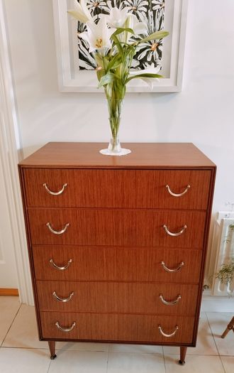 Mid Century Vintage Meredew Chest of Drawers
