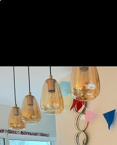 Light fitting - 4 pendant ceiling light