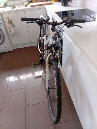 Carrera Crossfire 1 Womens Hybrid Bike
