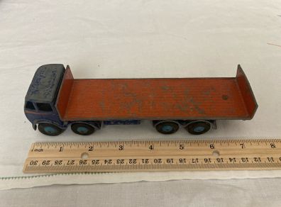 Dinky 903. Foden flat truck, with tailboard. Rare