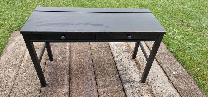 desk