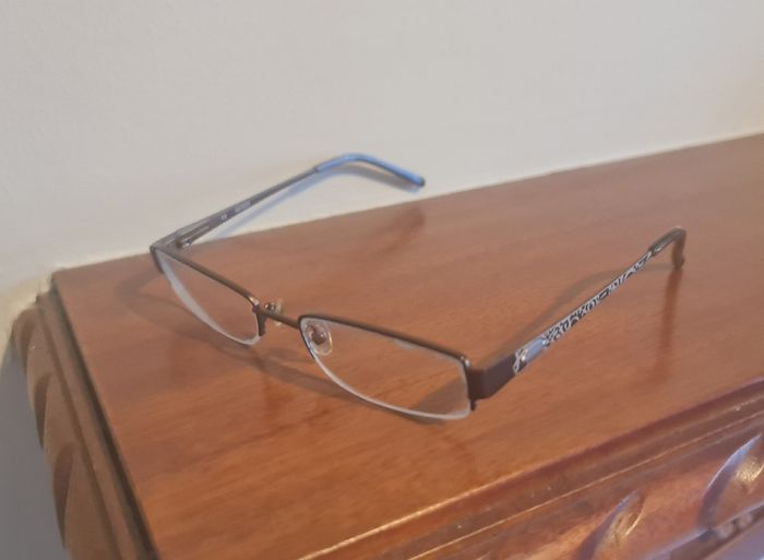Guess frames