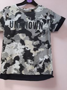 new tee shirt tag attached short sleeves
