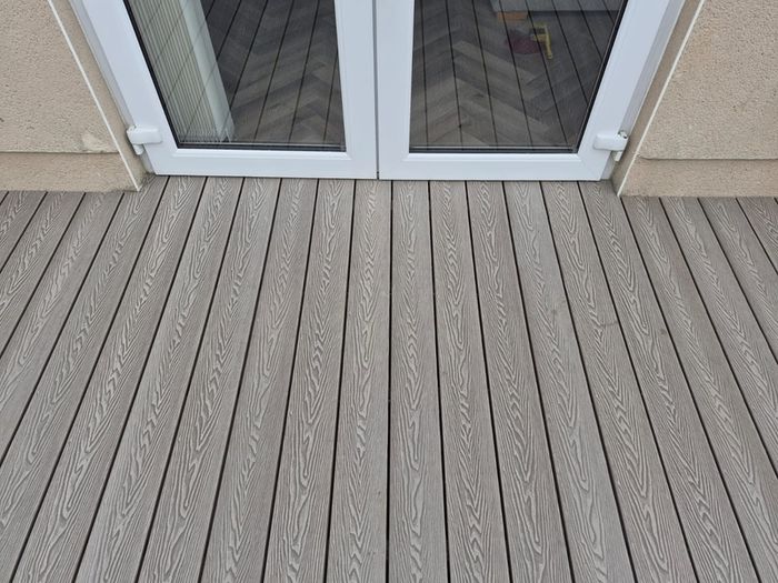 Decking/composite and timber