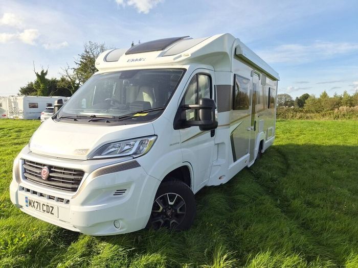 Camper