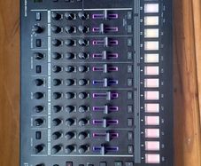 Roland TR8s Drum Machine