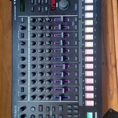 Roland TR8s Drum Machine