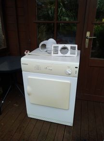 clothes dryer