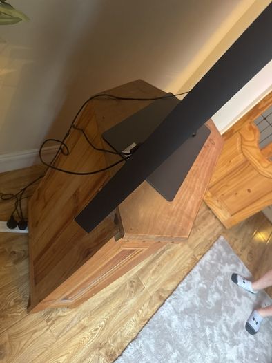 Corner TV Unit