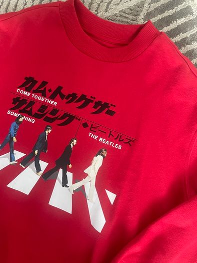 Beatles red jumper small