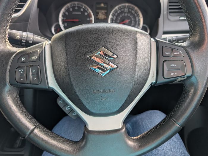 Top Spec Suzuki Swift SZ4 - 2014 (142)