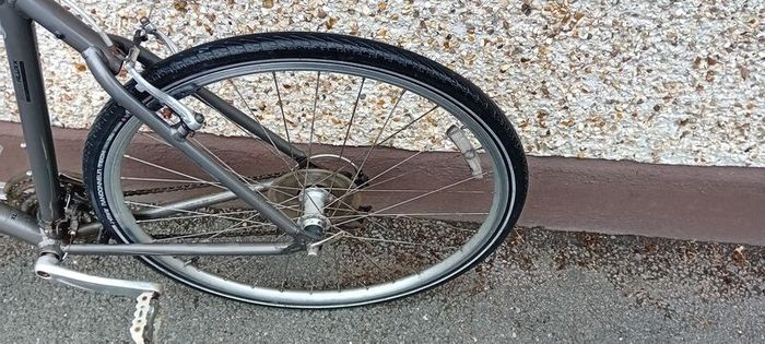Giant Hybrid Bicycle