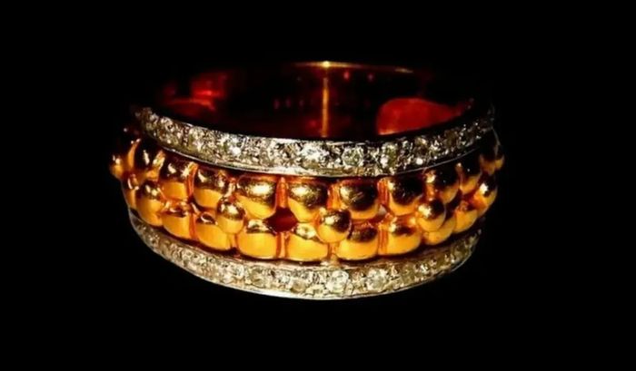Vintage 18ct Gold/Diamond Unisex Ring