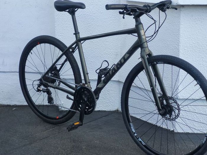 Giant escape oil brake..NO offers