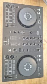 Pioneer dj controller and lights bar