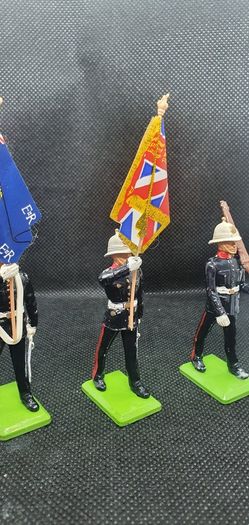 Vintage - Britains Metal Models Set 7201 - Hand Painted - Royal Marine Colour Party - Boxed