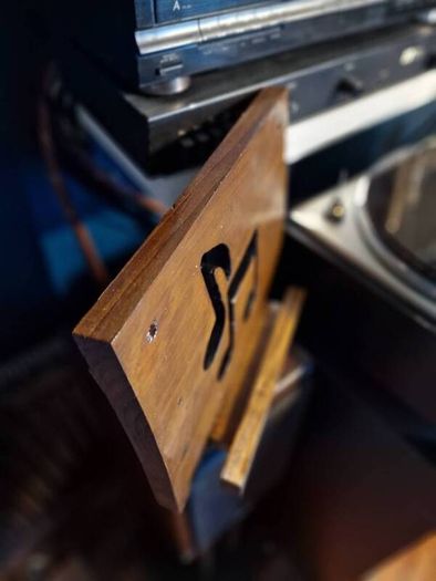 vinyl record now playing display