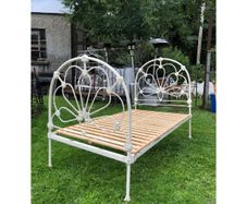 Bed 1 Large Ornate Single Bed KAS459