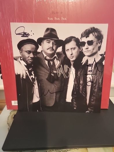 The Libertines all quiet on the eastern esplanade vinyl with signed print by the band