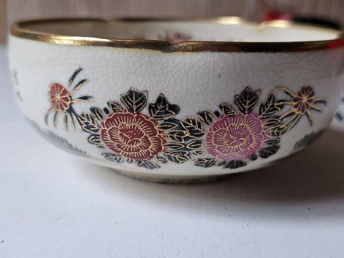 Vintage Japanese "Satsuma" Porcelain Bowl