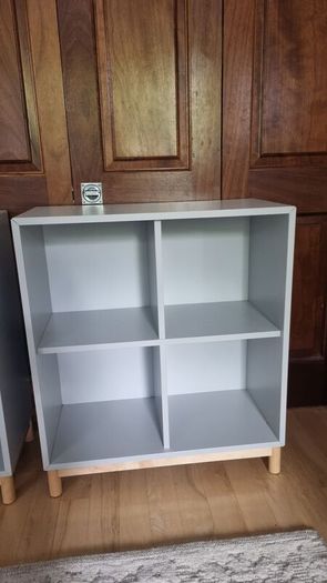 Eket bookshelf