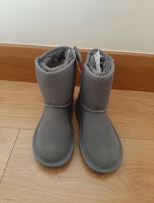 Girls Next Ugg boots RRP 35