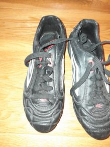 Football boots, size 5