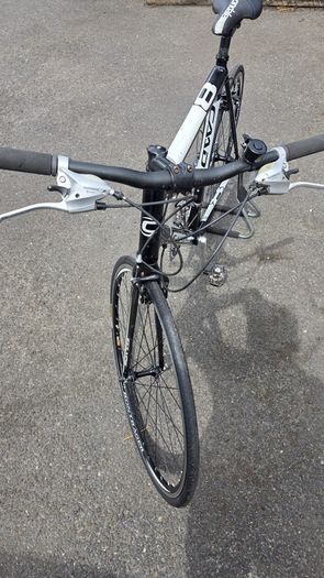 Cannondale Road Bike