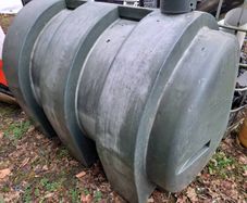 Oil tank