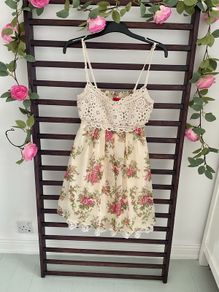 dress Bnwot cream floral mini dress size medium Christina V brand