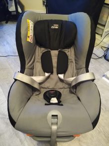 Britax Max-Way rear facing car seat