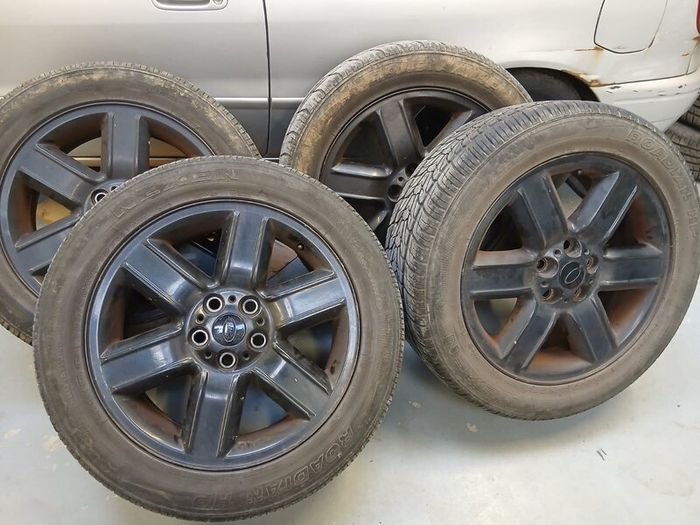 Alloy wheels