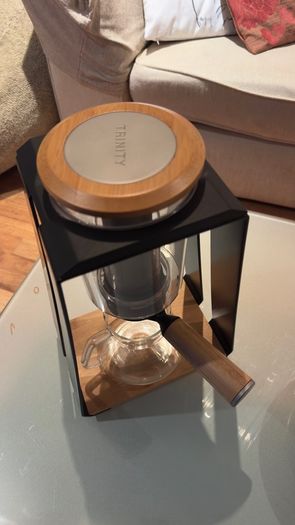 Trinity ONE Black Edition Coffee Brewer with Origin Decanter